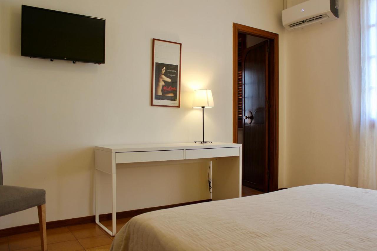 Gli Artisti Apartments & Rooms 바게리아 외부 사진